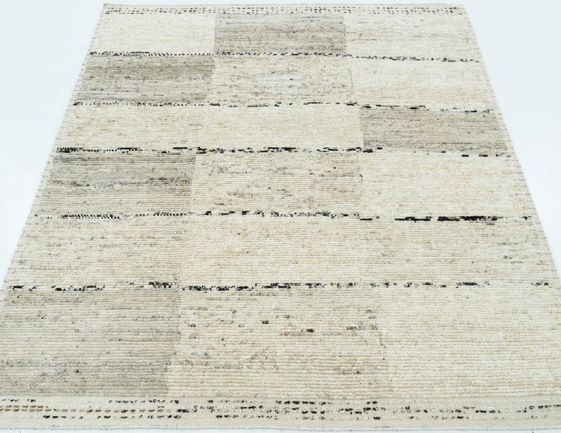 Warm Grain Boulder Cream wollen vloerkleed, handgeknoopt met een gestructureerd tribaal weefsel, crèmekleurig vloerkleed 8x10 afbeelding 3
