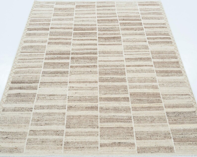 Deep Pile Copse Cream Wool Rug, Hand-Knotted Plush High-Low Pile, Cream Area Rug 8x10 image 4
