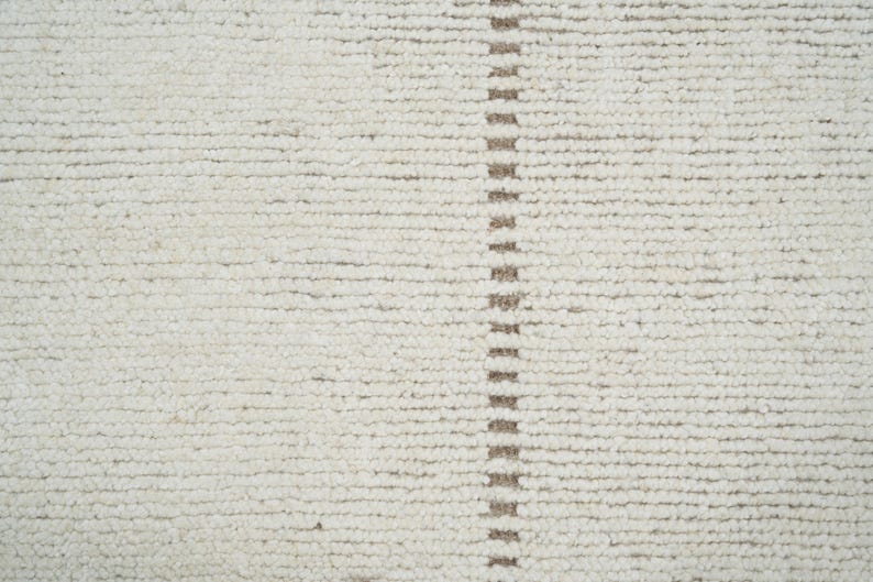 Warm Grain Clover Ivory Wool Rug, Hand-Knotted Textured Tribal Weave, Ivory Cream Area Rug 8x10 image 4