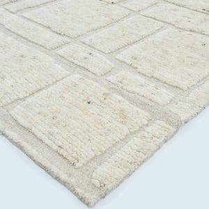 Still Water Brook Cream Wool Rug, Hand-Knotted Tonal Washed Pattern, Cream Area Rug 8x10 image 7