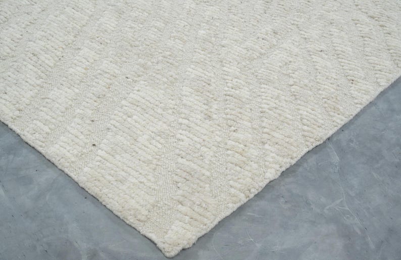 Still Water Burnish Ivory Wool Rug, Hand-Knotted Tonal Washed Pattern, Ivory Cream Area Rug 8x10 image 7