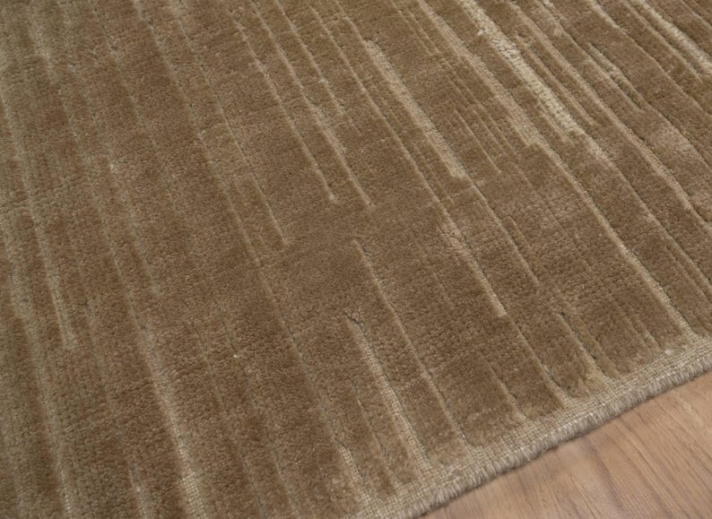 Still Water Beacon Wheat Wool Rug, Hand-Knotted Striated Sheen, Warm Gold Camel Area Rug 8x10 image 10