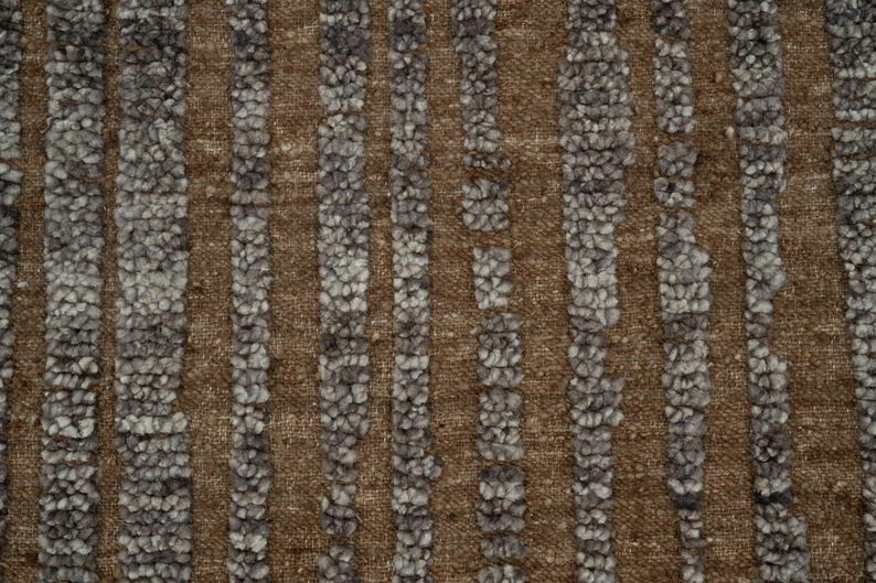 Alfombra Open Field Basin de lana color miel, tejido abierto minimalista anudado a mano, alfombra cálida color miel de 8x10 imagen 3