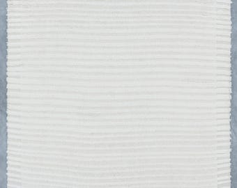 Warm Grain Cardamom Ivory Wollteppich, handgeknüpft, strukturiertes Ethno-Webmuster, elfenbeinfarbener Teppich 8x10