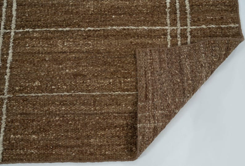Woven Ridge Basalt Cream Wool Rug, Hand-Woven Ribbed Directional Weave, Cream Area Rug 8x10 image 4