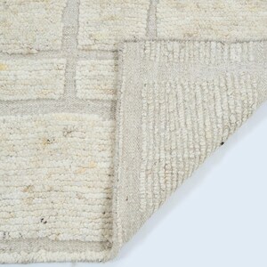 Still Water Brook Cream Wool Rug, Hand-Knotted Tonal Washed Pattern, Cream Area Rug 8x10 image 5