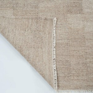 Zachte, laagpolige, camelkleurige wollen vloerkleed, handgeweven, platgeweven, warme camelkleurige vloerkleed 8x10 afbeelding 5