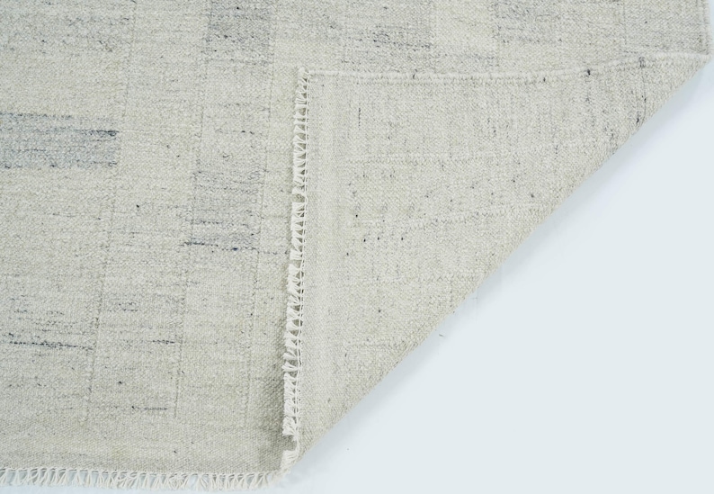 Alfombra de lana Soft Ground Dell Taupe, tejida a mano con pelo corto y tejido plano, alfombra de área Greige Taupe de 8x10 imagen 1