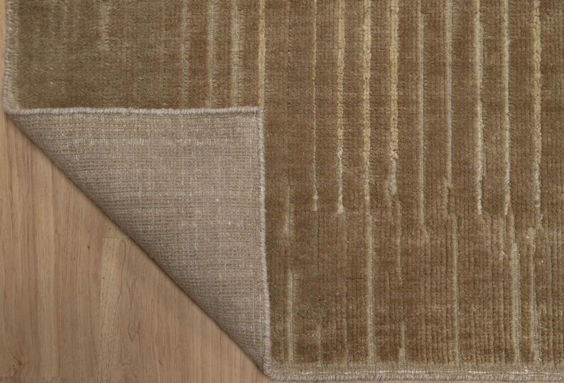 Still Water Beacon Wheat Wool Rug, Hand-Knotted Striated Sheen, Warm Gold Camel Area Rug 8x10 image 3