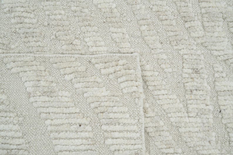 Still Water Burnish Ivory Wool Rug, Hand-Knotted Tonal Washed Pattern, Ivory Cream Area Rug 8x10 image 4