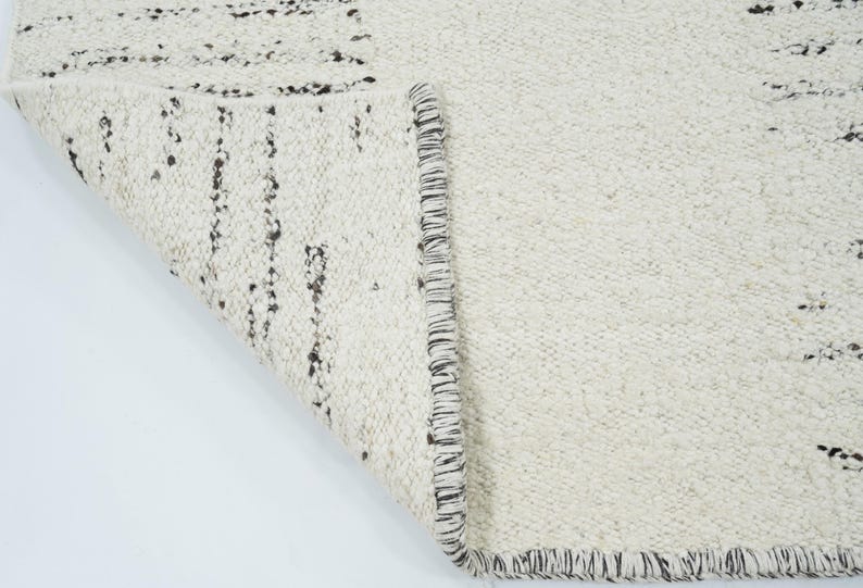 Warm Grain Brocade Ivory Wool Rug, Hand-Woven Textured Tribal Weave, Ivory Cream Area Rug 8x10 image 5
