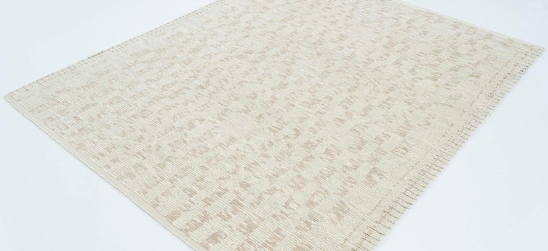Warm Grain Billow Ivory Wool Rug, Hand-Knotted Textured Tribal Weave, Ivory Cream Area Rug 8x10 image 6