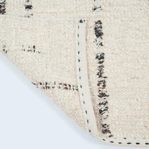 Warm Grain Belfry Cream Wool Rug, Hand-Woven Textured Tribal Weave, Cream Area Rug 8x10 image 5