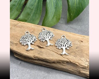 Tree of Life Charms, 5x Tibetan Silver Charm Wiccan Symbols for Jewellery Making, Antique Look Zinc Alloy Pendants for Bracelet or Earrings