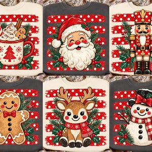 Puede incluir: Una colección de seis sudaderas con gráficos festivos que incluyen una taza de cacao, Santa Claus, un cascanueces, un hombre de jengibre, un reno y un muñeco de nieve sobre fondos de lunares y rayas de color rojo y blanco.