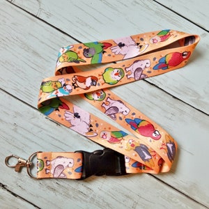 Birds of Prey Lanyard ID Badge Holder Lobster Clasp and Clip Pet Birds (Beige)