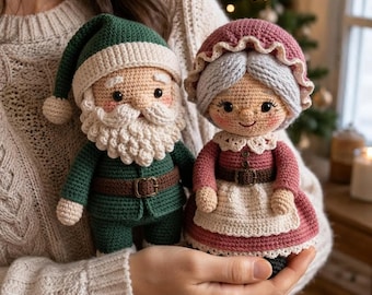 Crochet Santa and Mrs. Claus Wall Art, Christmas Holiday Decor
