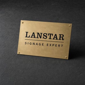 Placa personalizada de latón cepillado grabada, placa de identificación comercial personalizada con tornillos y tuercas.