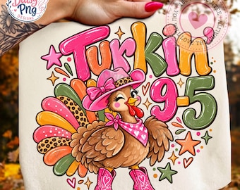 Turkisk 9-5 png, cowgirl kalkon thanksgiving png, rosa cowboystövlar hatt, western leopard höstdesign, rolig skjort sublimering, digital nedladdning