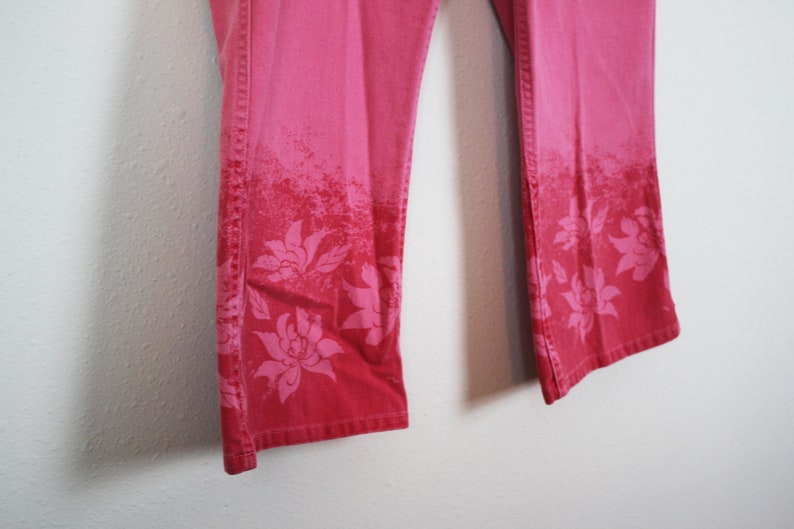 Vintage 2000s Pink Tropical Capri Pants, Size Large image 6