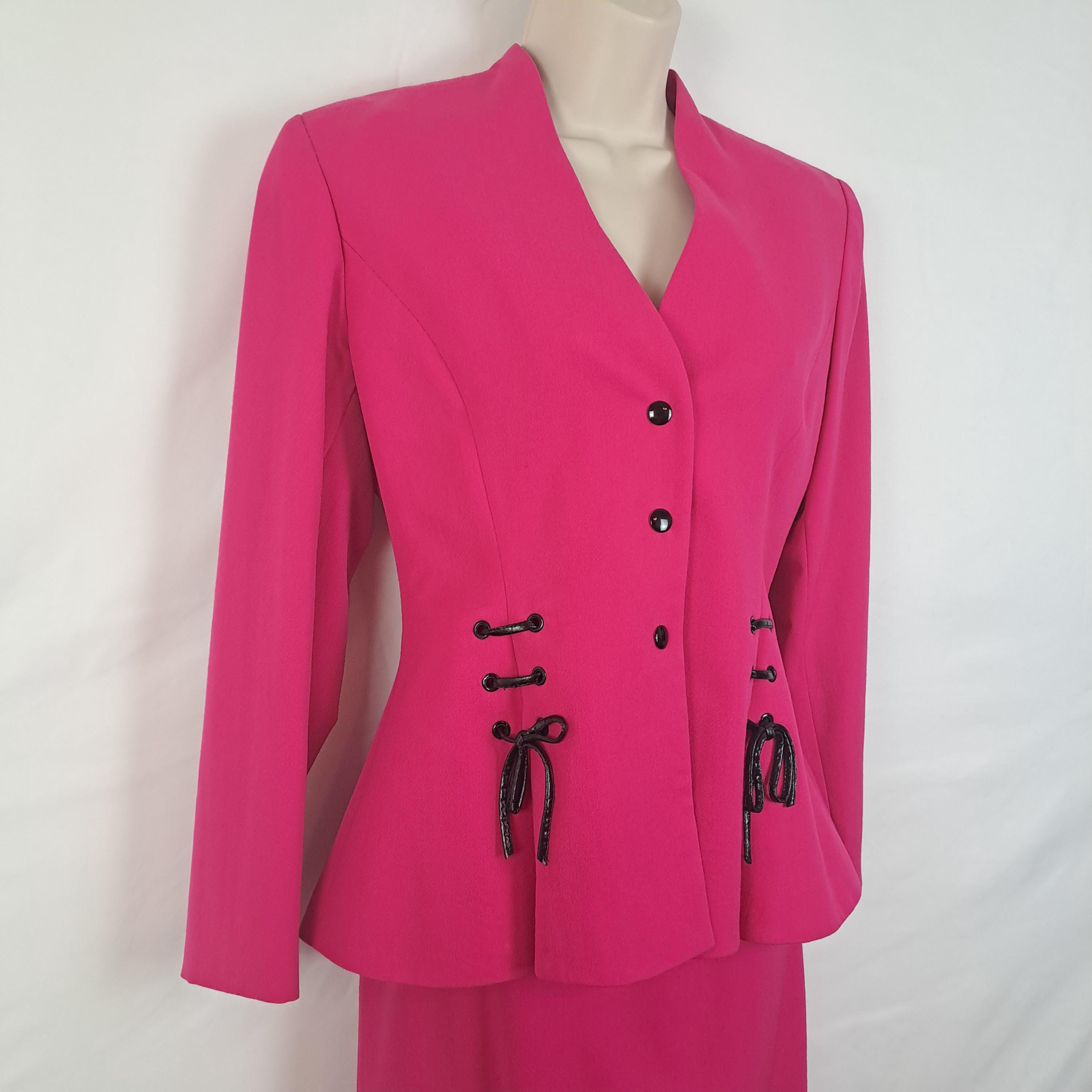 tongue vibrato Women's Suits