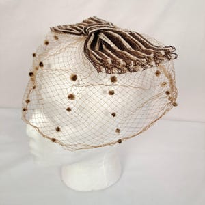 Vintage fishnet fur bow hairpiece Vintage fishnet fur bow hairpiece main image 2