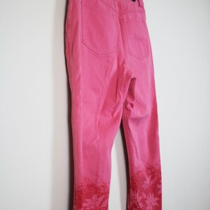 Vintage 2000s Pink Tropical Capri Pants, Size Large image 5