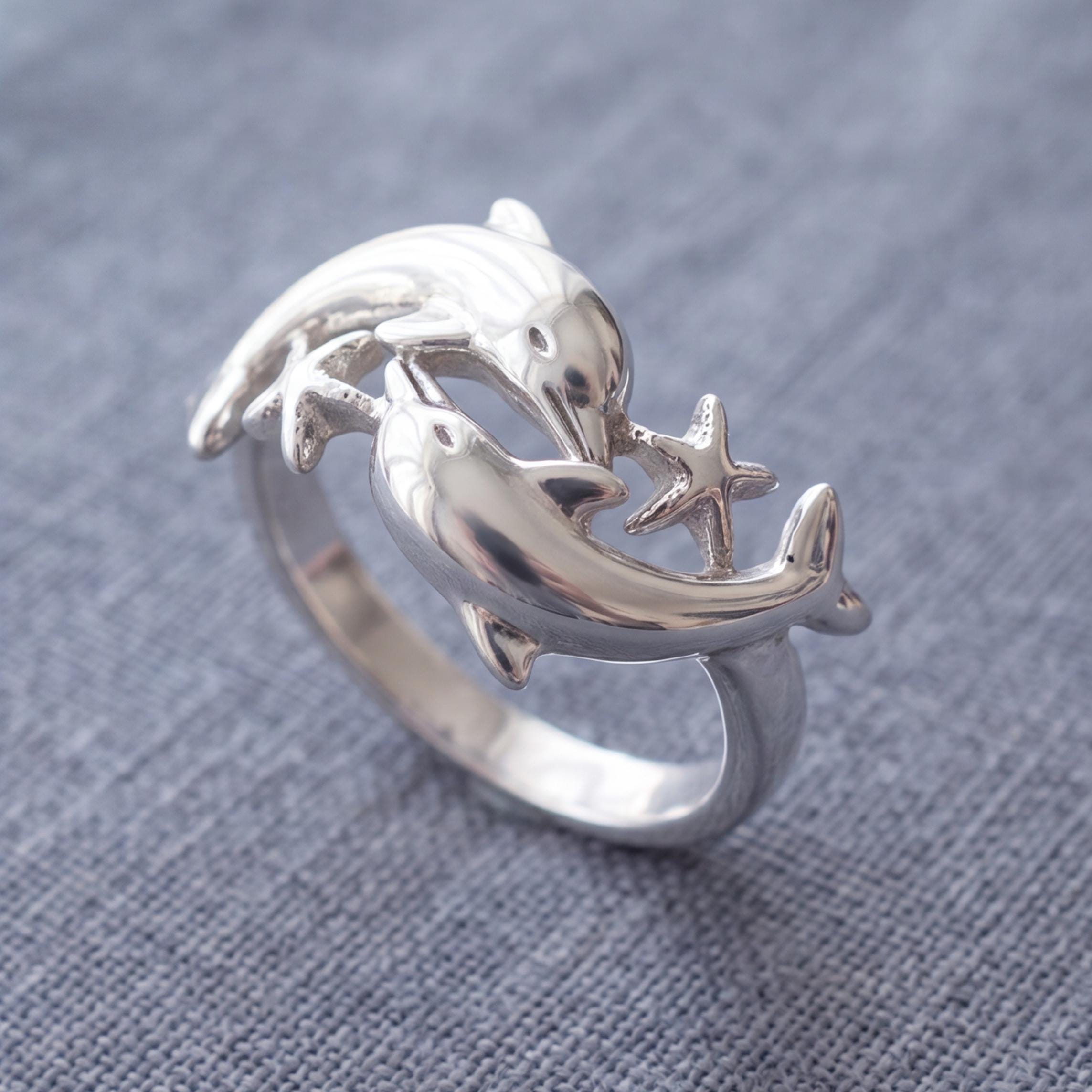 Three Dolphin Ring - Etsy Canada