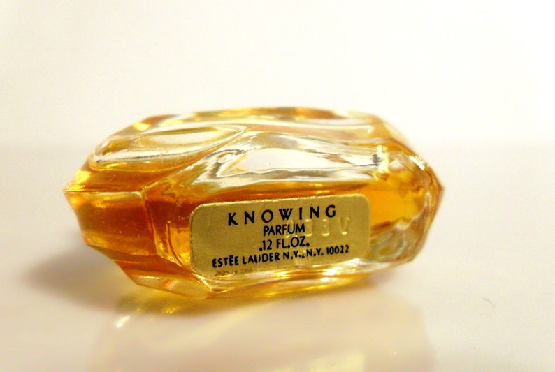 Vintage 1990s Knowing by Estee Lauder 0.12 oz Parfum Splash Miniature Mini Perfume Bottle image 3