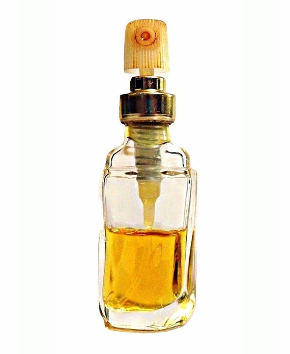 perfume knowing estee lauder
