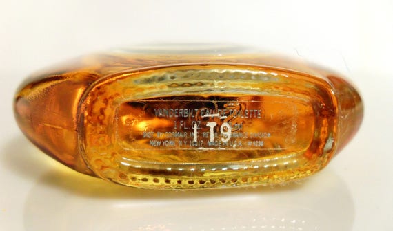 Gloria Vanderbilt Perfume 1980 2024 www.alhudapk