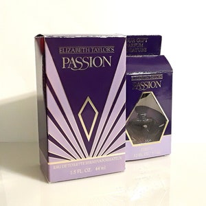 Vintage Passion Perfume by Elizabeth Taylor 1.5 oz Eau de Toilette Spray and Mini Set 1990s Formula image 2