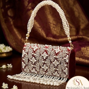 Pochette de luxe en velours ornée de perles | Sac à main de mariée/soirée fait main | Sac à main indien style potli avec pompons de perles