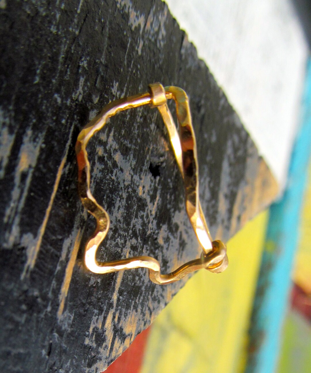 Gold Mississippi Hammered Wire Ring, Mississippi Outline Ring ...