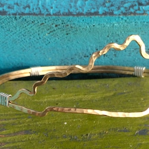 Kentucky bracelet, State outline shaped bracelet hammered in wire