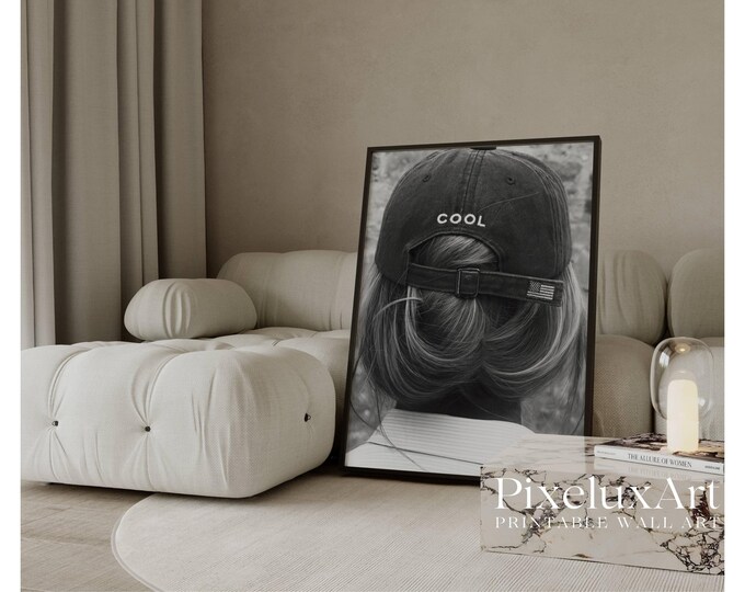 Black & White Cool Girl Art Print – Modern Stylish Body…