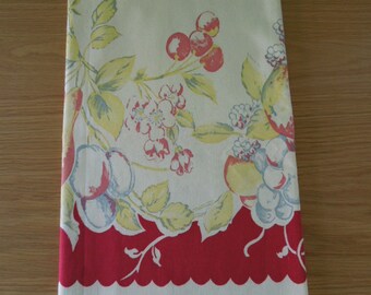Vintage Galleon Fabrics Inc Fruit and Flowers 1974