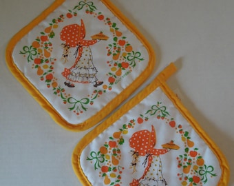 2 Vintage Original Holly Hobbie Kitchen Oven Pot Holders American Greetings