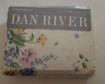 Dan River Sheet Set New in Package Porcelain Garden II
