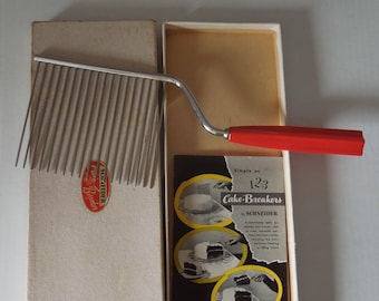 Vintage Cake Breaker Schneider Red Bakelite Handle
