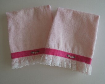 Lovely Pink Hand Towels Martex Terri-Down Velvet Rose Appliqued