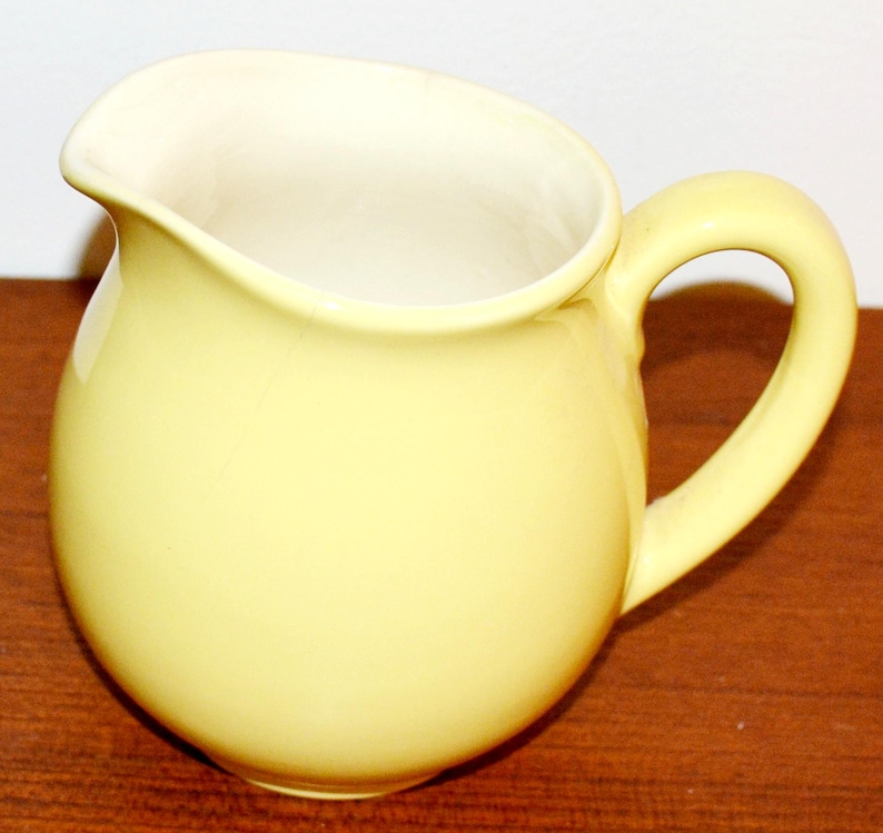 Antique Rockingham Pitcher 1950s Vintage Ceramic Pitcher Pastel Yellow/white MCM Retro Mid Century ...