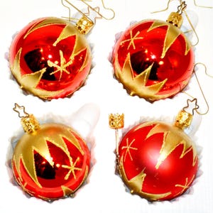 4x Vintage julgranskulor glas röd/guld 70-tals retro jultomte 50-tals shabby chic lantlig stil