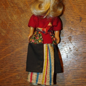 Miniature Dutch Doll image 4