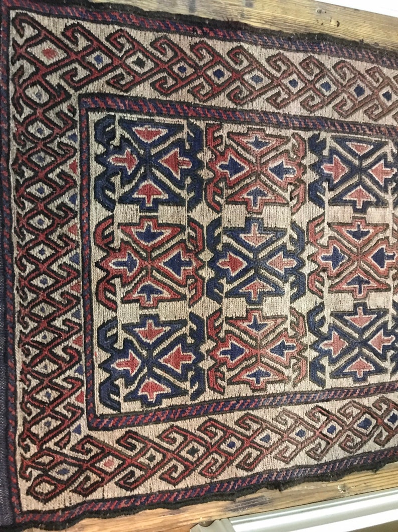 Middle Eastern Area Rug 55 x 29.5