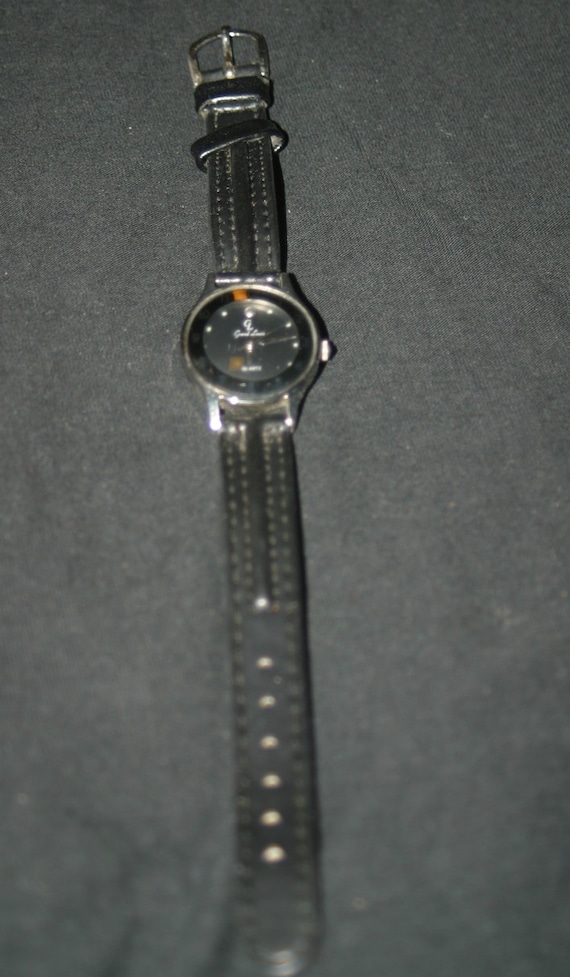 Louis quartz wrist watch price sale