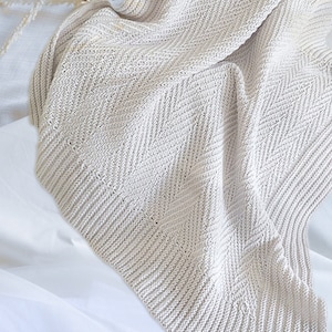 KNITTING PATTERN-Textured blanket and cuddly rabbit - P110