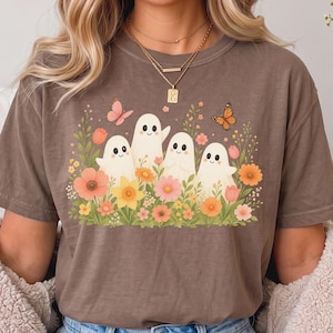 Cute Ghost Floral Shirt, Spooky Season Wildflower Tee, Halloween Ghost T-Shirt Gift, Retro Fall Boho Shirt for Her