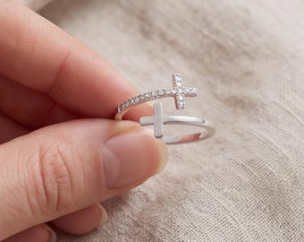 Anello con croce in argento 925, anello regolabile scintillante con simbolo di fede, gioiello minimalista e delicato, regalo cristiano per lei, regalo di San Valentino