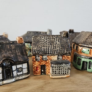 Vintage Tey Pottery Britain in Miniature Countryside Collection - Set of 8 Hand-Painted Ceramic Cottages, Made in England